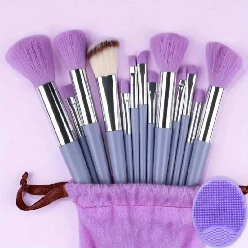 13-Piece Professional Makeup Brush Set Soft Fluffy Kabuki Blending Eyeshadow Foundation Powder Beauty Tools for Cosmetic Application