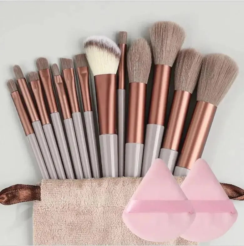 13-Piece Professional Makeup Brush Set Soft Fluffy Kabuki Blending Eyeshadow Foundation Powder Beauty Tools for Cosmetic Application