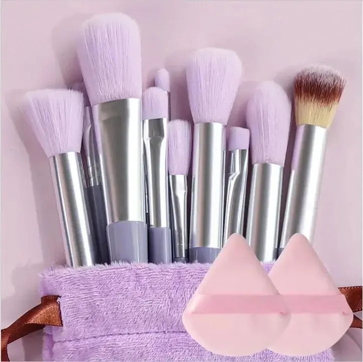 13-Piece Professional Makeup Brush Set Soft Fluffy Kabuki Blending Eyeshadow Foundation Powder Beauty Tools for Cosmetic Application