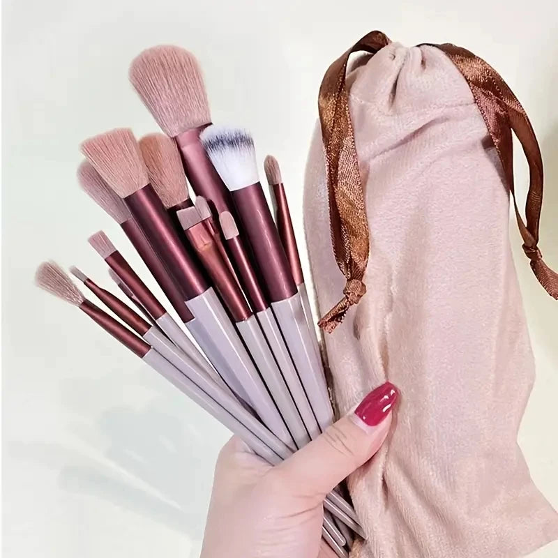 13-Piece Professional Makeup Brush Set Soft Fluffy Kabuki Blending Eyeshadow Foundation Powder Beauty Tools for Cosmetic Application
