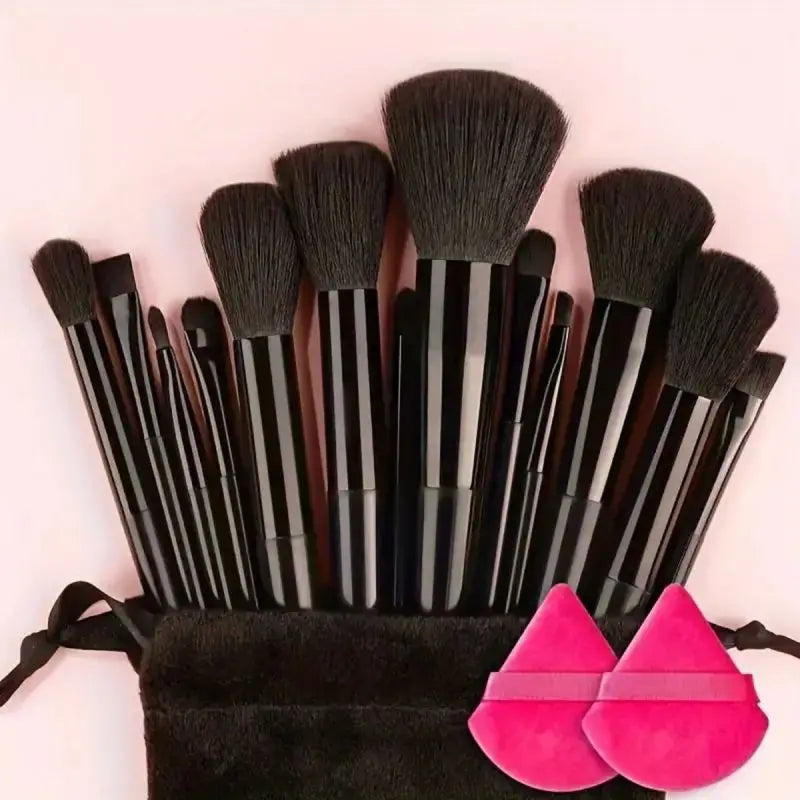 13-Piece Professional Makeup Brush Set Soft Fluffy Kabuki Blending Eyeshadow Foundation Powder Beauty Tools for Cosmetic Application