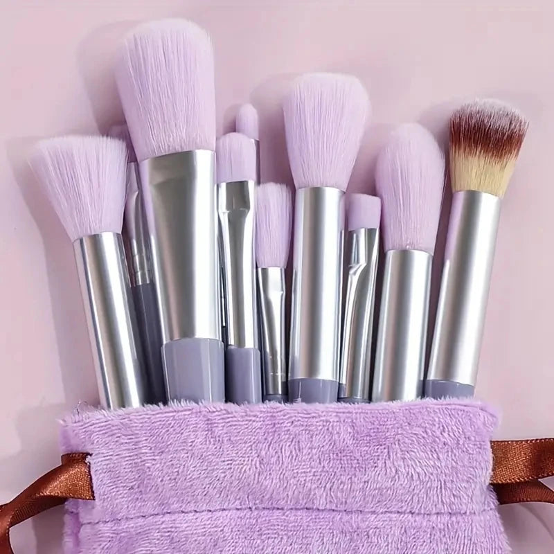 13-Piece Professional Makeup Brush Set Soft Fluffy Kabuki Blending Eyeshadow Foundation Powder Beauty Tools for Cosmetic Application
